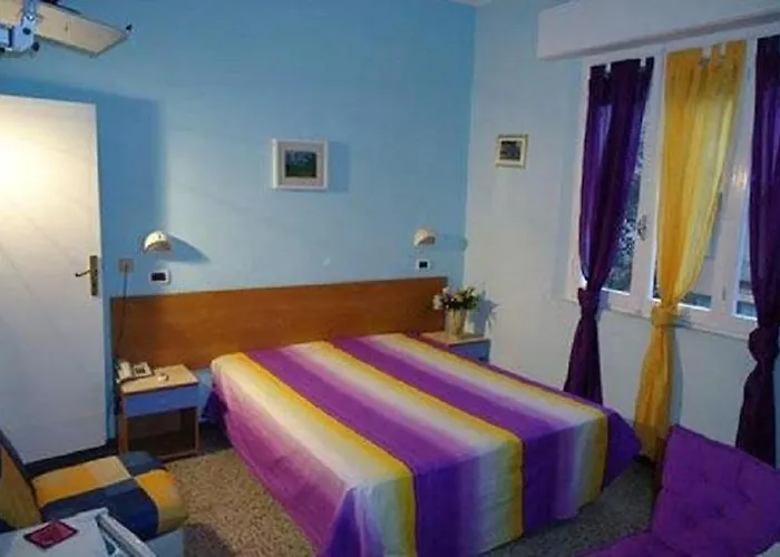 Hotel Eliseo 2*