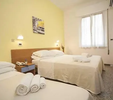 艾里赛奥酒店 酒店